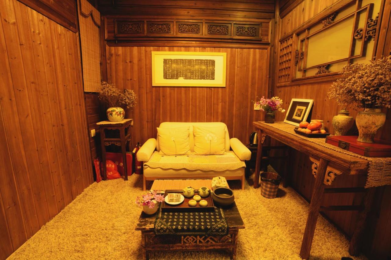 WuYuan QiYe YanXiang Guesthouse Bagian luar foto