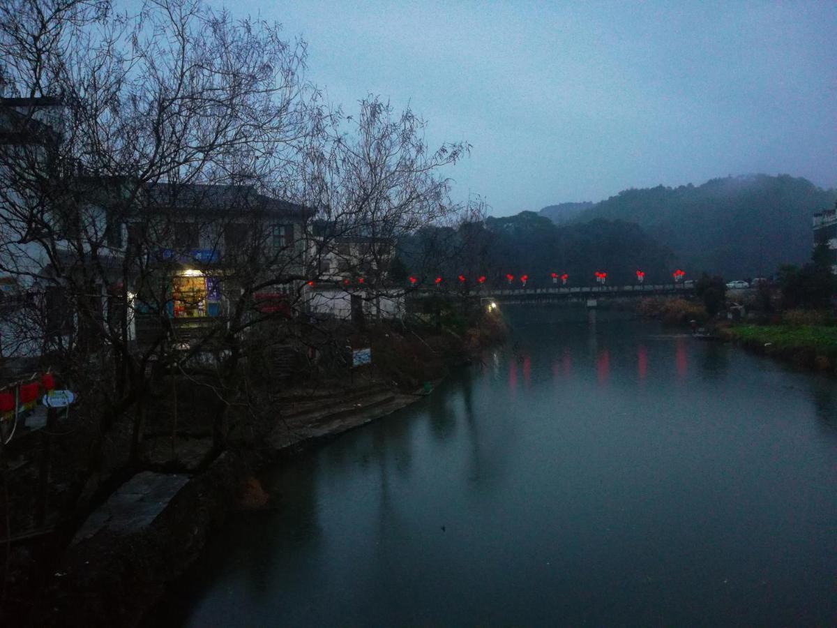 WuYuan QiYe YanXiang Guesthouse Bagian luar foto